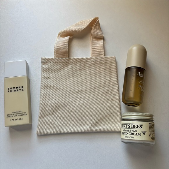 𐙚 Mini Cherry Hand Painted Tote Bag 🍒 - Picture 4 of 4